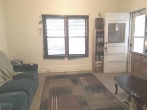 719 E 4th St, Maryville, MO 64468