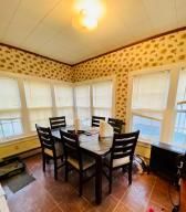 412 E 1st St, Maryville, MO 64468