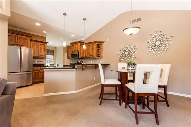 804 E 110th Ter, Kansas City, MO 64131