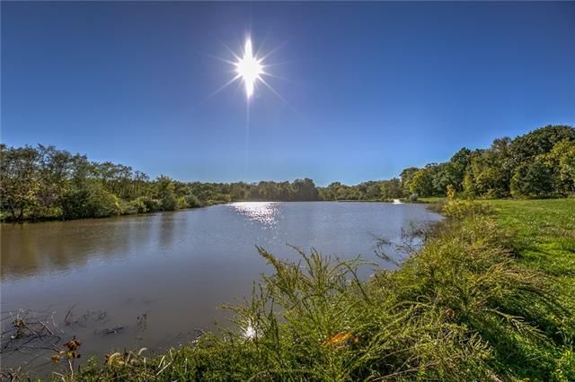4129 NW County Rd, Amoret, MO 64722