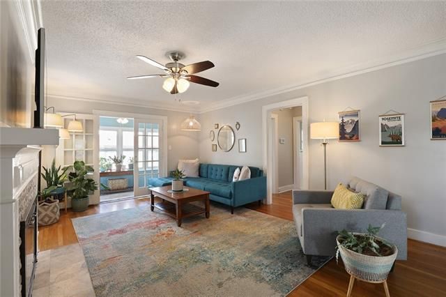 310 E 69th St, Kansas City, MO 64113