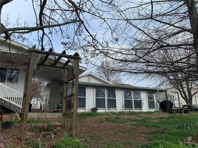 37411 E Faulkenberry Rd, Lone Jack, MO 64070
