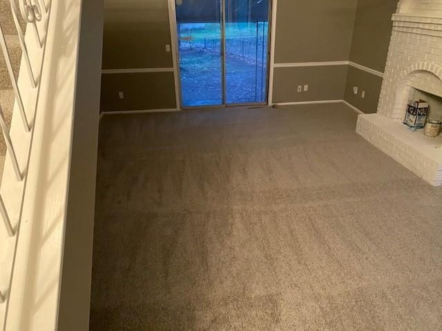 7905 E Sunset Cir, Grandview, MO 64030
