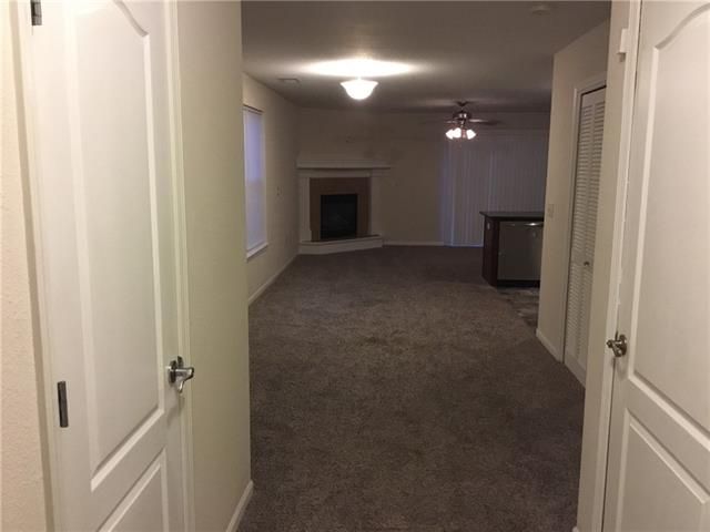 2 NE 94th Ct, Kansas City, MO 64155