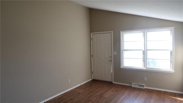 700 88th St, Kansas City, MO 64155
