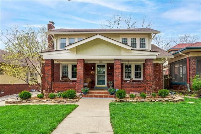 5924 Central St, Kansas City, MO 64113