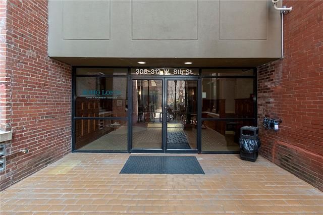 308 W 8th St #207, Kansas City, MO 64105
