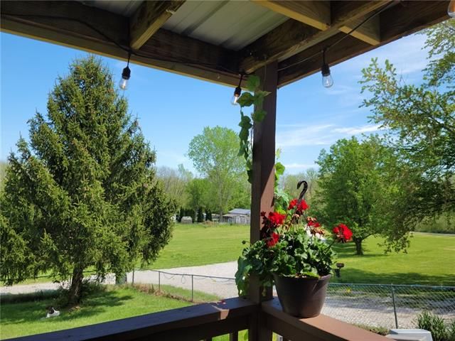 2793 Mick Ln, Bates City, MO 64011