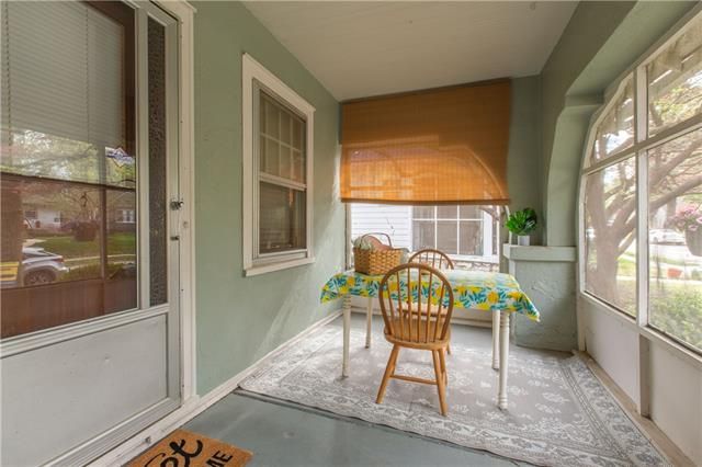 414 E 70th St, Kansas City, MO 64131