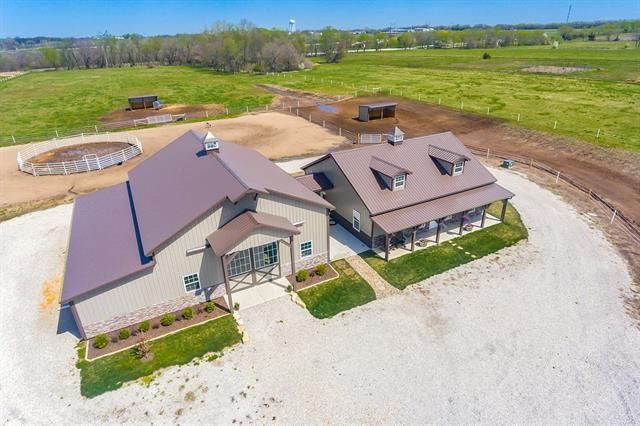33508 E Outer Belt Rd, Lee's Summit, MO 64086