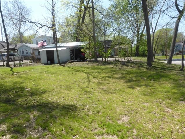1126 N Noland Rd, Independence, MO 64050