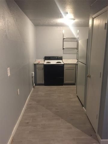 4212 E 55th St, Kansas City, MO 64130