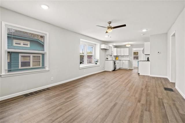 6122 Harrison St, Kansas City, MO 64110