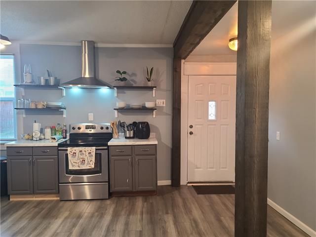 303 N Union St, Independence, MO 64050