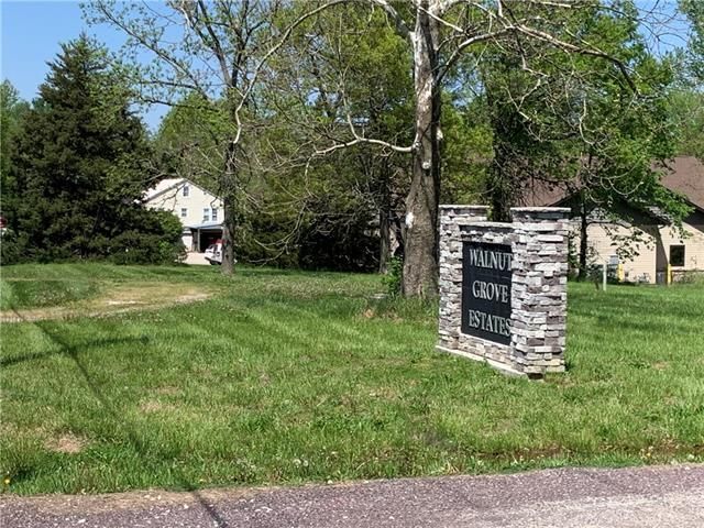 x SE 13 Hw, Warrensburg, MO 64093