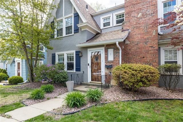 3 E 70th St, Kansas City, MO 64113