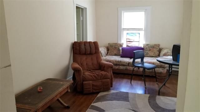 216 W Augusta St, St Joseph, MO 64501
