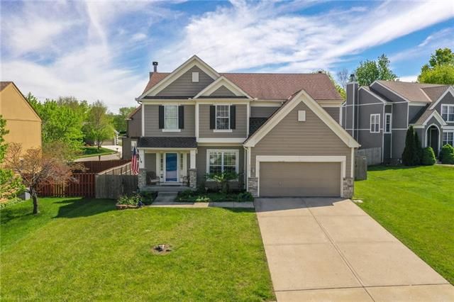 915 NE 93rd Ct, Kansas City, MO 64155