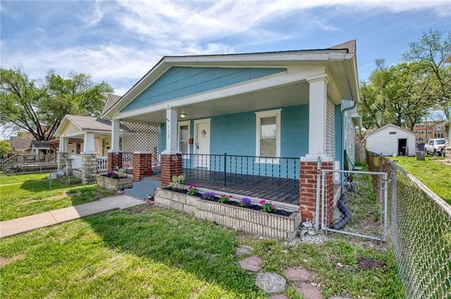 138 N Bellaire Ave, Kansas City, MO 64123