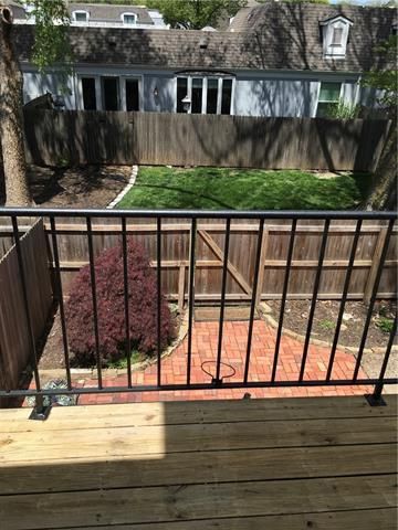 8747 Riggs Cir, Overland Park, KS 66212