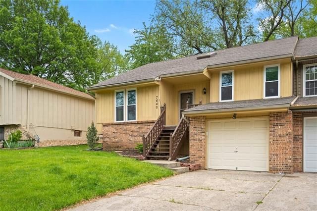 7640 Long St, Lenexa, KS 66216