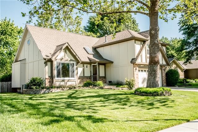 1408 E Sheridan Bridge Ln, Olathe, KS 66062