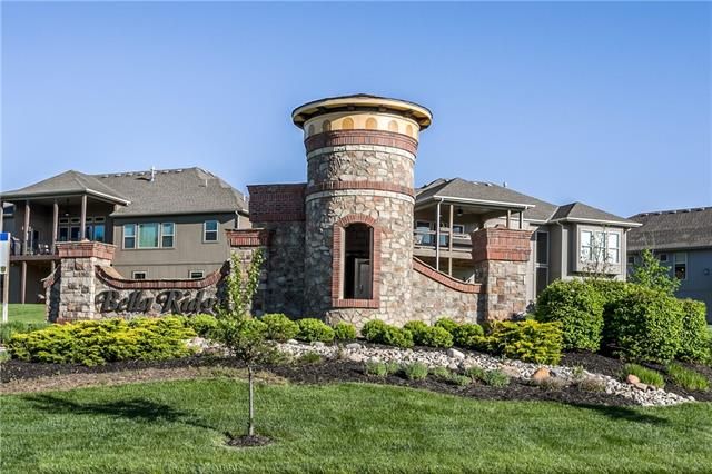 4920 NW Ridgewood Ct, Riverside, MO 64150