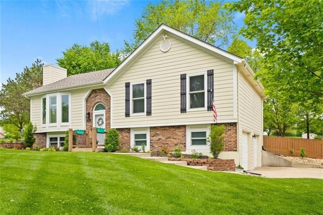 11588 Caenen St, Overland Park, KS 66210