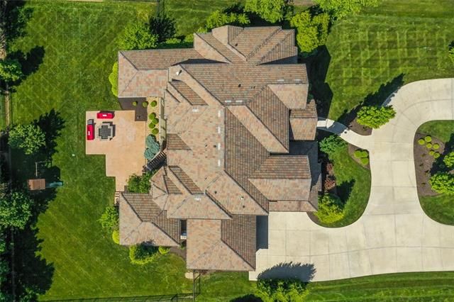16009 King St, Overland Park, KS 66221