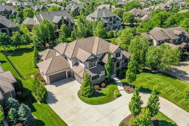 16009 King St, Overland Park, KS 66221