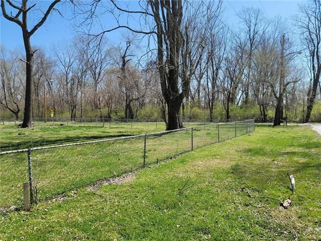 3829 N Evanston Ave, Birmingham, MO 64161