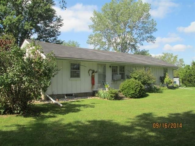 17209 Mc Intyre Rd, Leavenworth, KS 66048