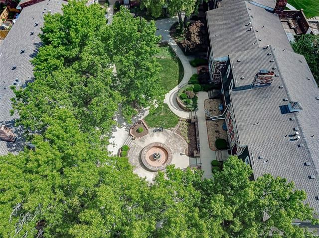 9683 Wedd St, Overland Park, KS 66212