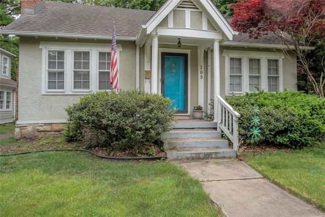 209 E 65 St, Kansas City, MO 64113