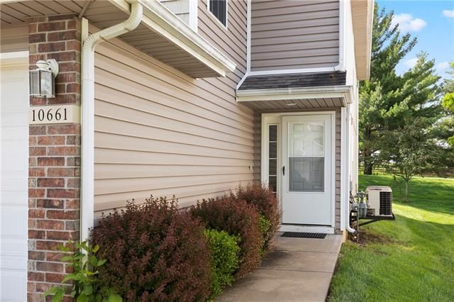 10661 E 46th Ter, Kansas City, MO 64133