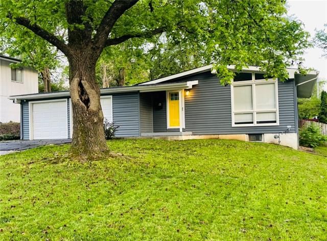 10403 E 39th Ter, Kansas City, MO 64133