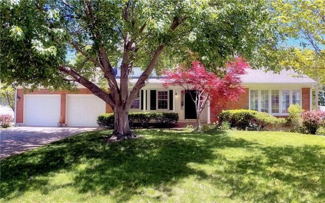 5033 Spring St, Kansas City, MO 64133