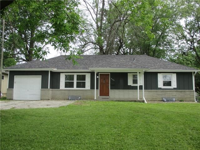 4505 E Red Bridge Rd, Kansas City, MO 64137