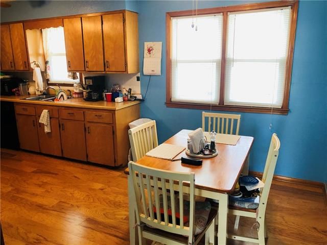 402 Ottman St, Richmond, MO 64085