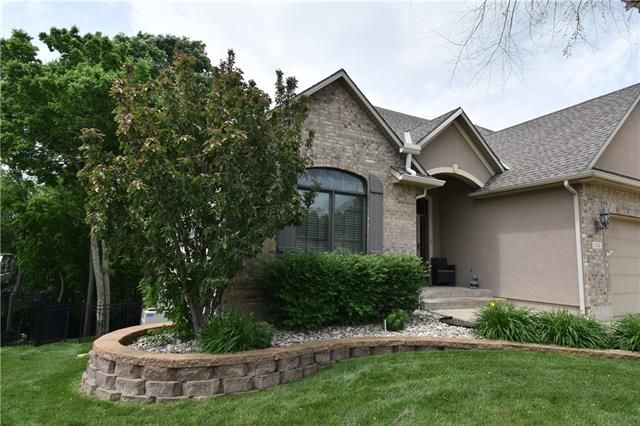 1716 S Ann Ct, Independence, MO 64057
