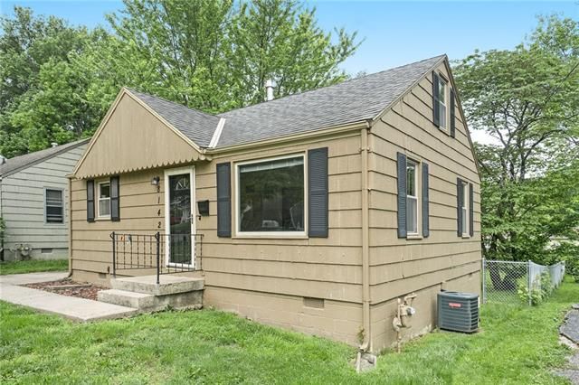 8142 Belleview Ave, Kansas City, MO 64114