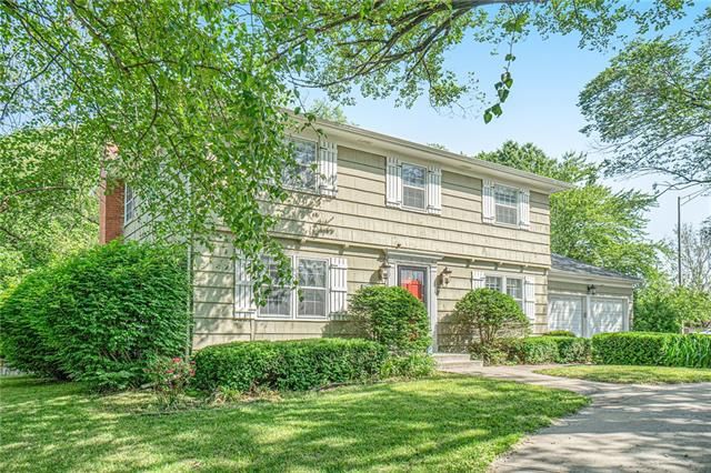 9710 Nall Ave, Overland Park, KS 66207
