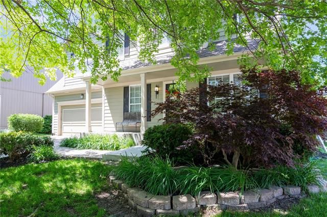 18130 W 159th Ter, Olathe, KS 66062