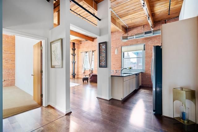 712 Broadway Blvd #806, Kansas City, MO 64105