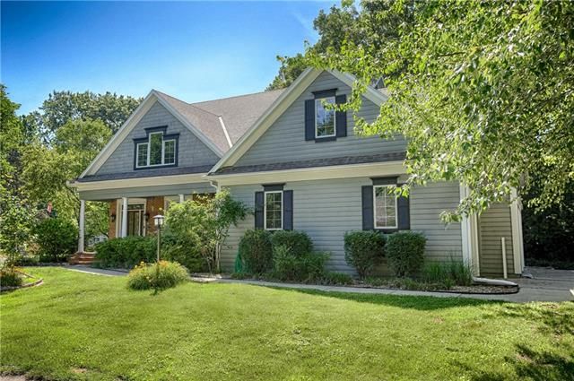 6809 Bluejacket St, Shawnee, KS 66203