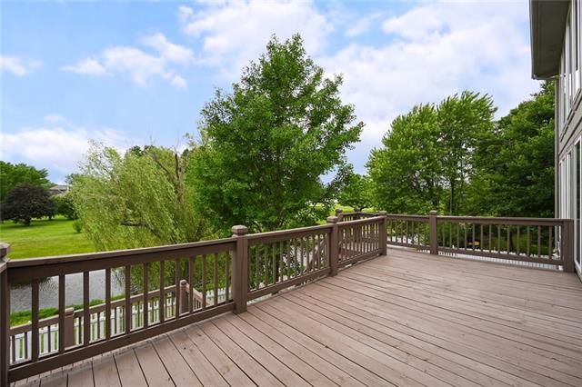 3804 SW Windjammer Ct, Lee's Summit, MO 64082