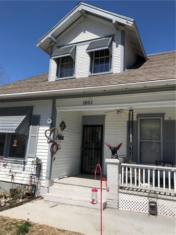 1801 Jones St, St Joseph, MO 64501
