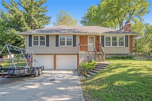 718 NE 114th Ter, Kansas City, MO 64155