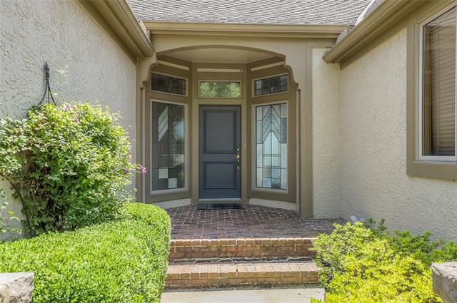 14701 Beverly St, Overland Park, KS 66223