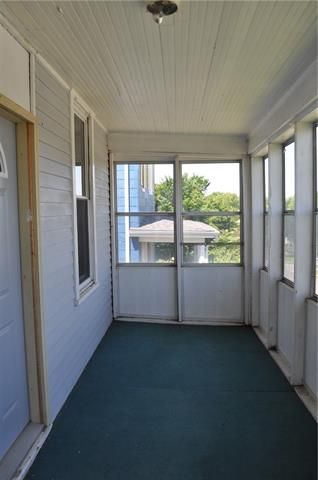 1818 Highly St, St Joseph, MO 64501